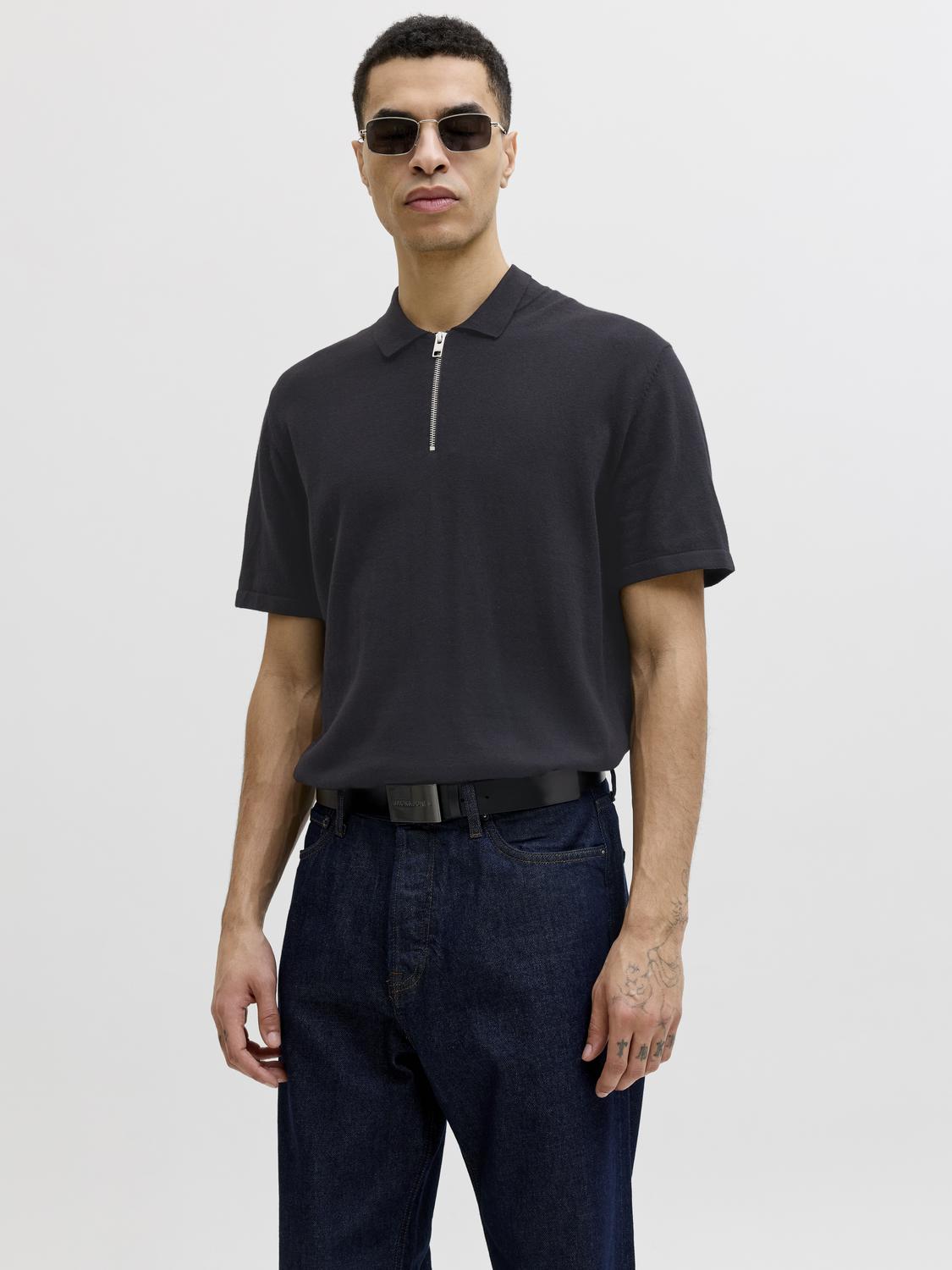 model_shot-front